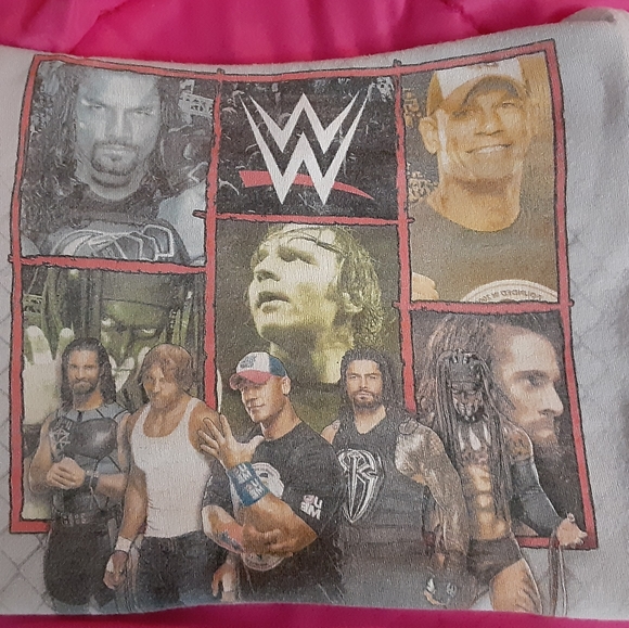 WWE Other - Short sleeve tee $4 items are BOGO